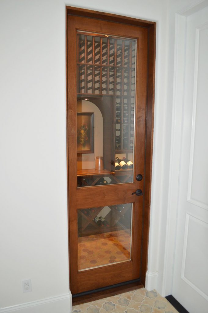 https://www.customwinecellarsmiamifl.com/doors/glass-wine-cellar-doors-florida/