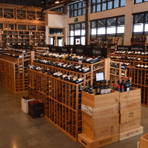 86 - Industrial-Style Commercial Wine Store Design